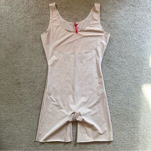 Spanx Trust Your Thin-Stincts Thinstincts Mid Thigh Full Bodysuit Shapewear,Sz L
